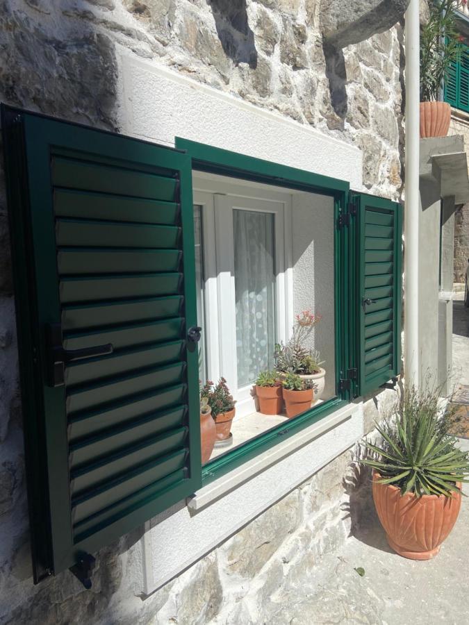 Apartman Oleandar Kastela Dış mekan fotoğraf
